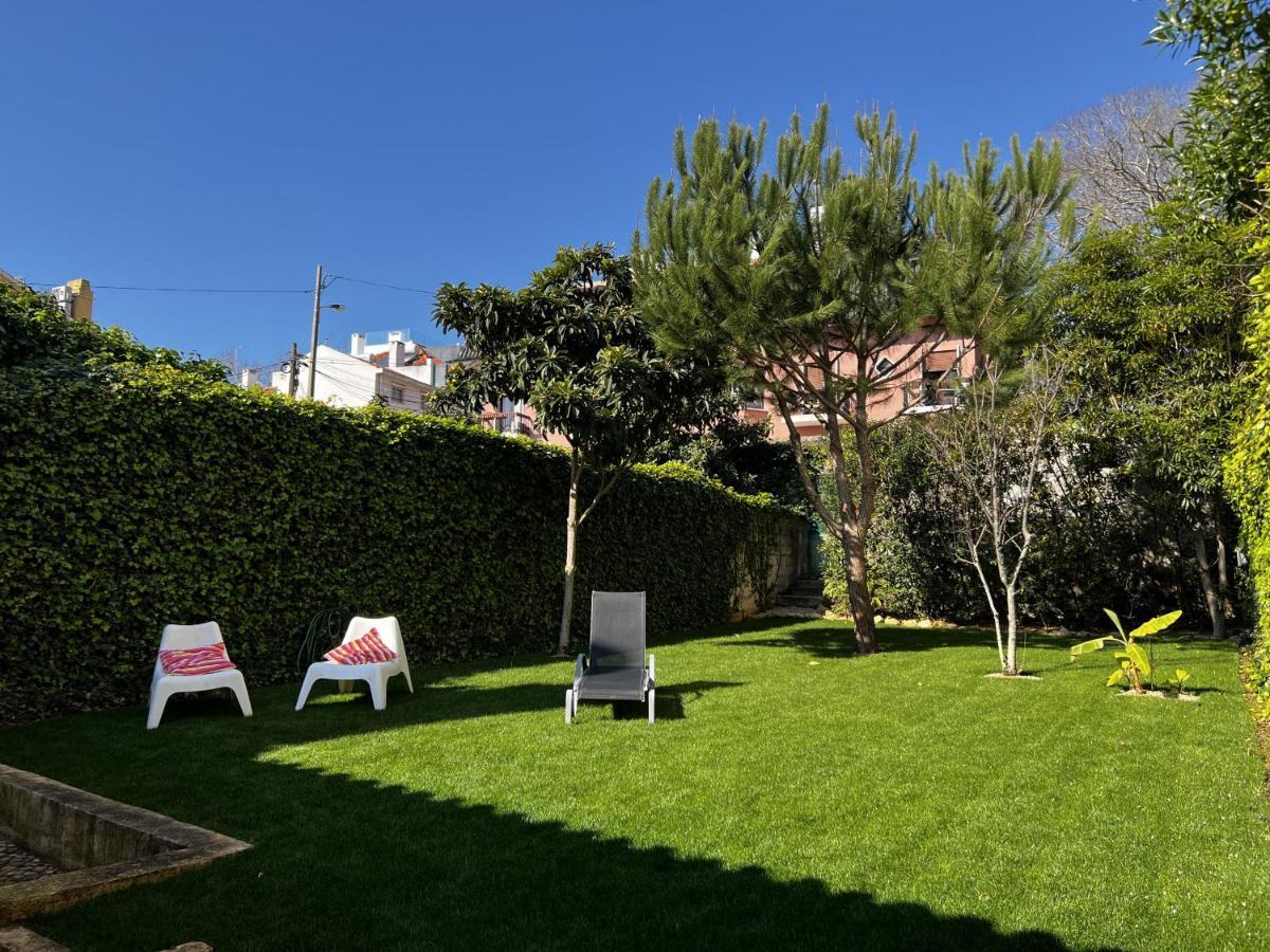 Center House With Garden